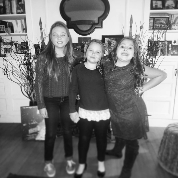 Meet your Posher, Hailey - Picture 1 of 1